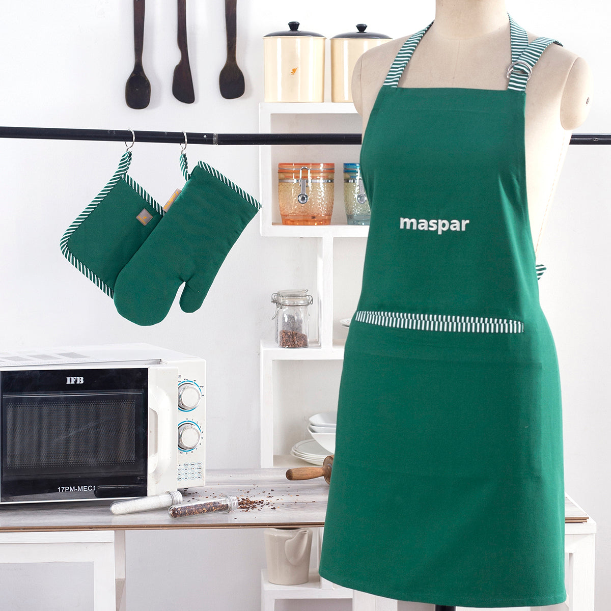 Green kitchen best sale apron