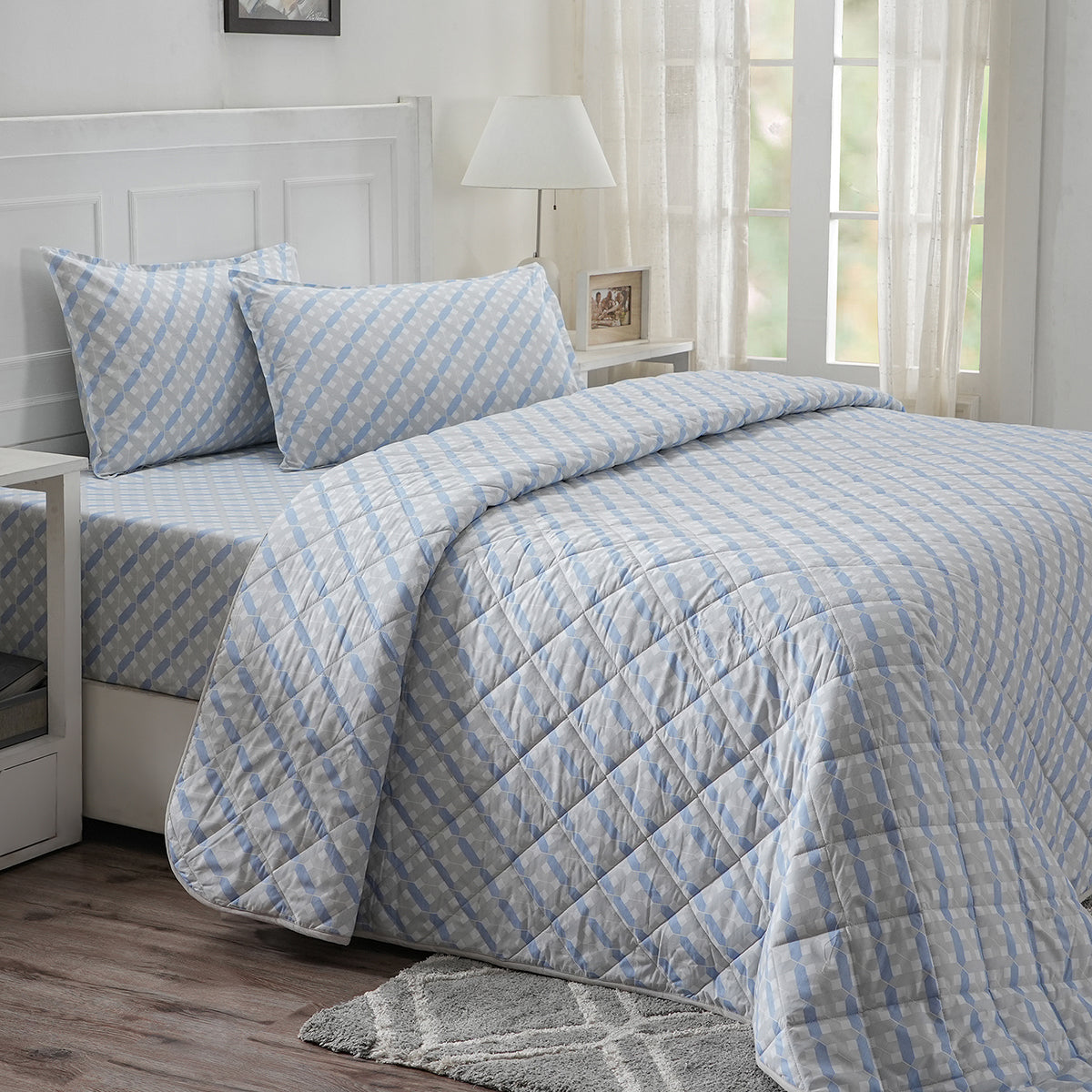 Optimist Bloom Esther 110 GSM Summer AC Quilt/Quilted Bed Cover/Comforter