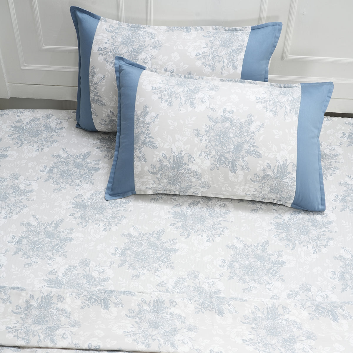 Royal Botanic Azalea Blue 200TC Cotton Bed Sheet With Pillow Case