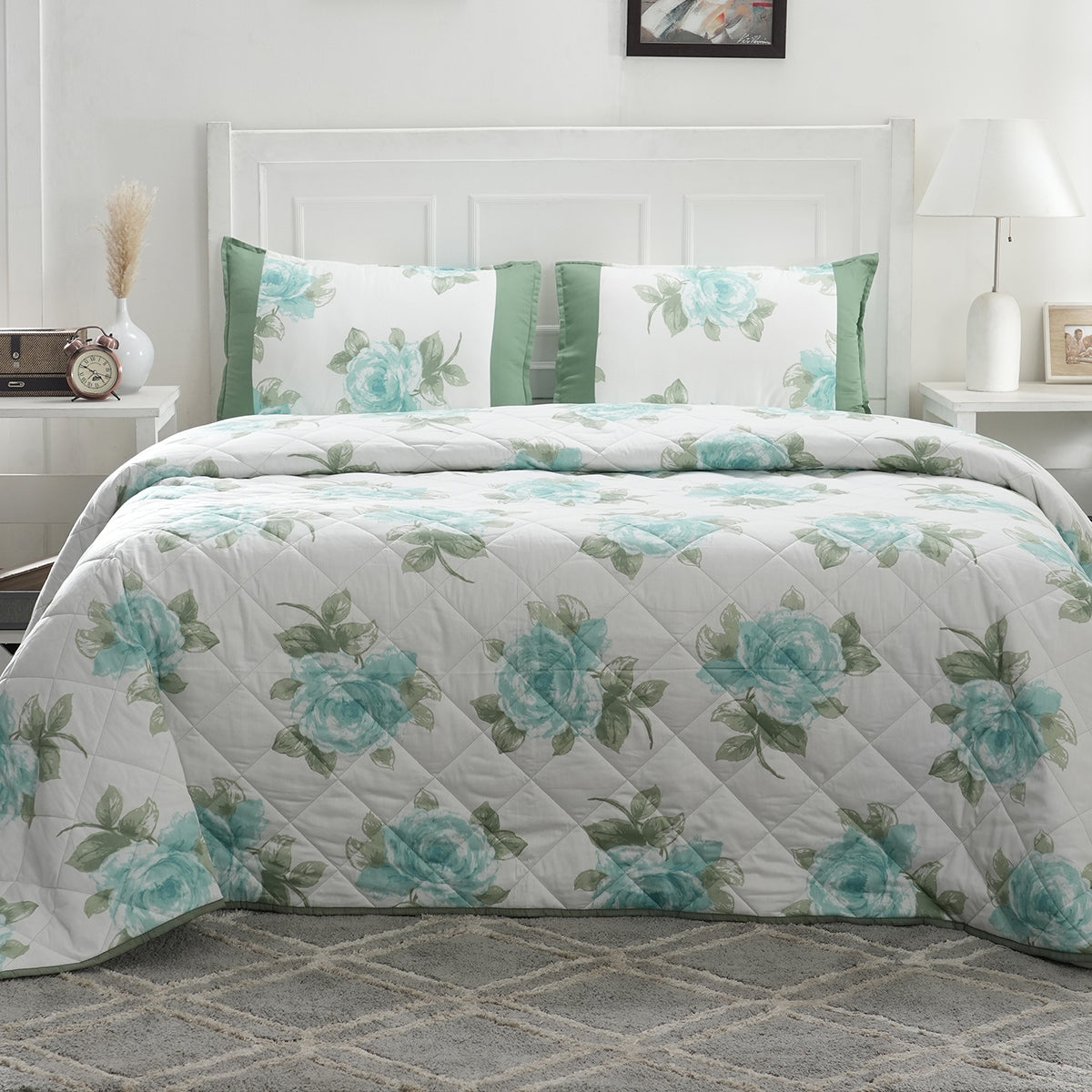 Royal Botanic 115 GSM Turning Rose Aqua Quilt Quilted Bed Cover