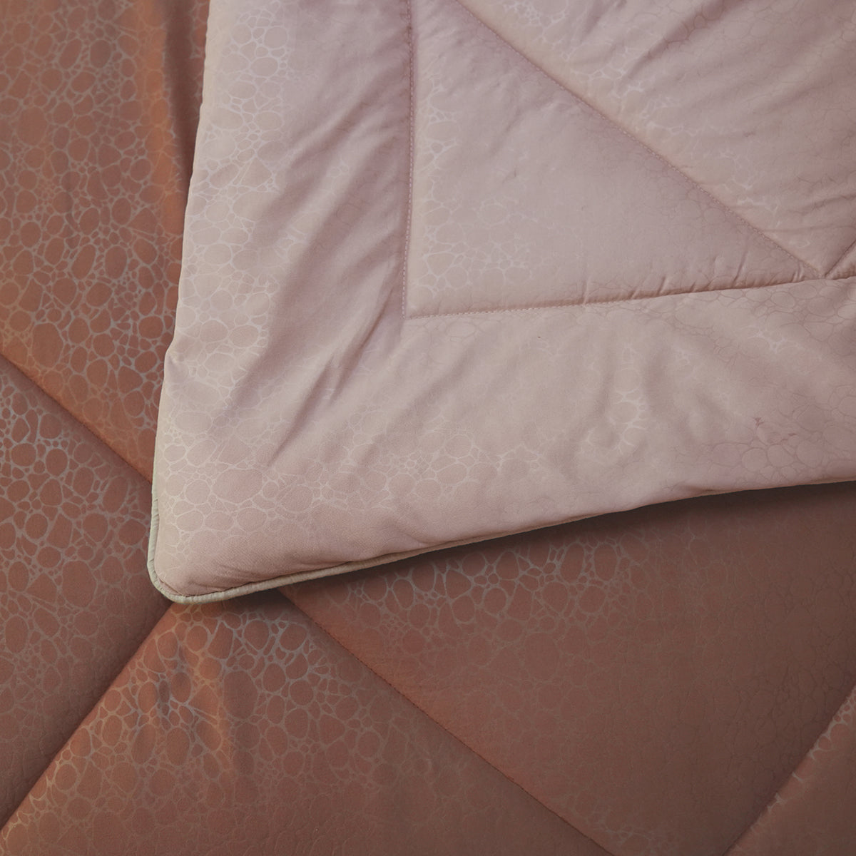 Hermosa Glister Pebble Reversible Quilt