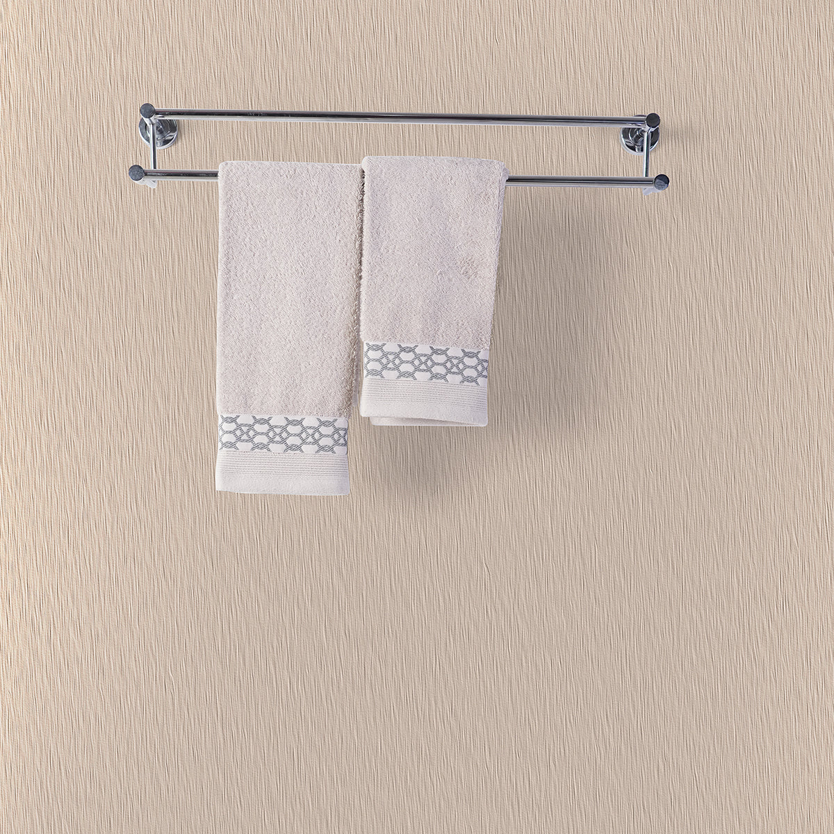 Utopian Regan Terrain 550 GSM Anti-Bacterial, Anti-Fungal And Odour Resistant Towel