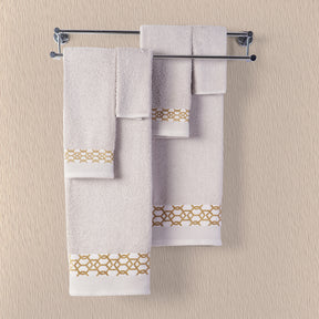 Utopian Regan Terrain 550 GSM Anti-Bacterial, Anti-Fungal And Odour Resistant Towel