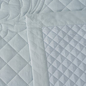 Acanthus Serenity Sole Bliss Quilted Quilt/Comforter