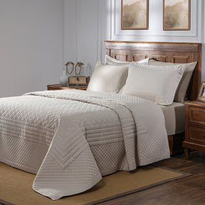 Acanthus Serenity Sole Bliss Quilted Quilt/Comforter