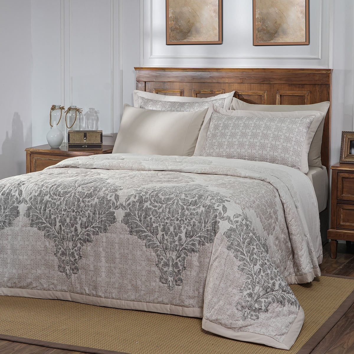 Acanthus Serenity Leisure Lay Quilted Quilt/Comforter