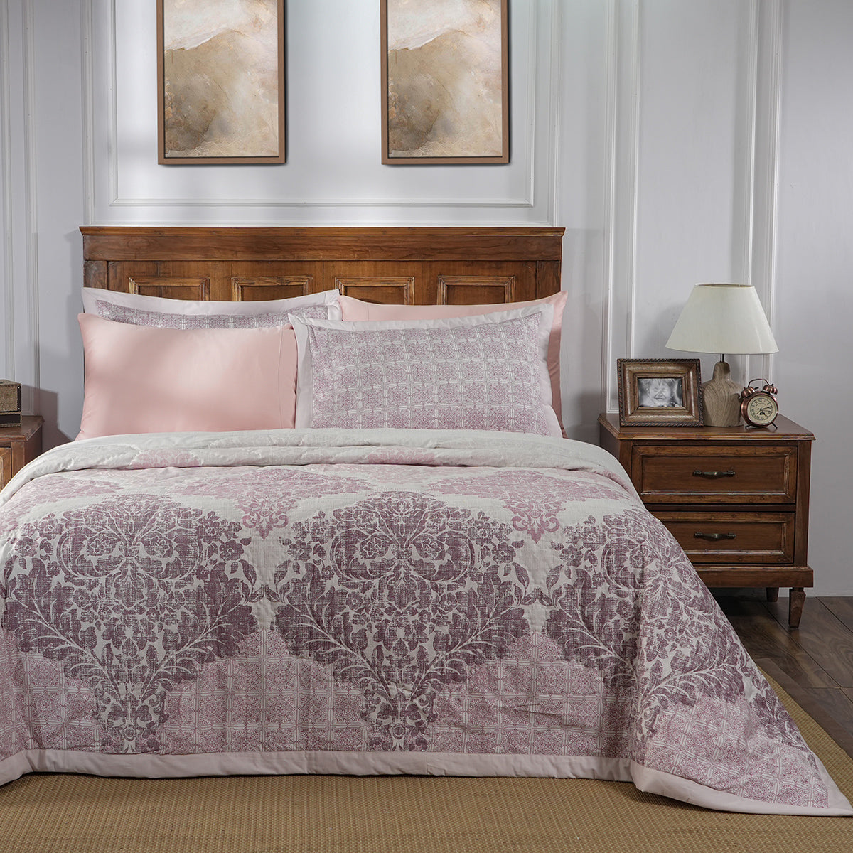 Acanthus Serenity Leisure Lay Quilted Quilt/Comforter