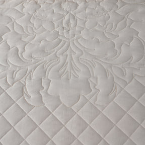 8Pc Acanthus Serenity Sole Bliss Quilted Quilt/Comforter Set