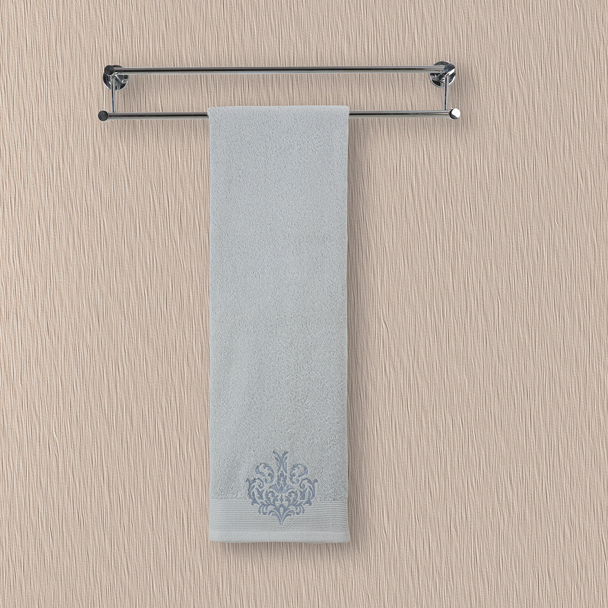 Acanthus Serenity Dutch Embroidery Machine Towel