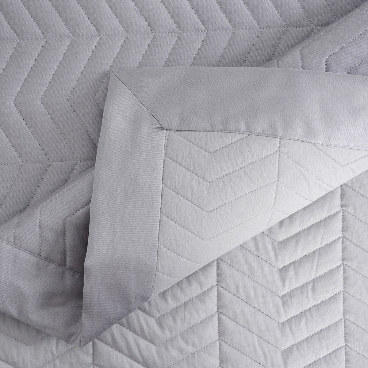 Colorart Penelope AC Quilt/Quilted Bed Cover/Comforter Flint Grey