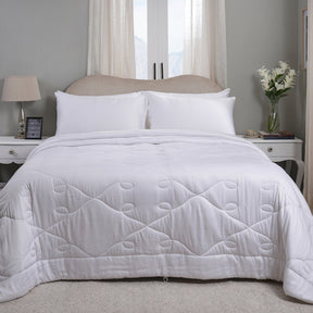 Essentials Noemi Soft and Silky Year Around White Duvet Insert/Quilt