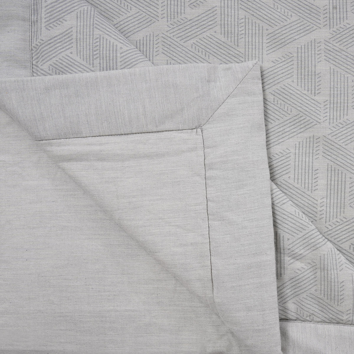 Inner City 100% Natural Cotton Filling Light Weight Winter Quilt / Quilted Bed Cover Grey