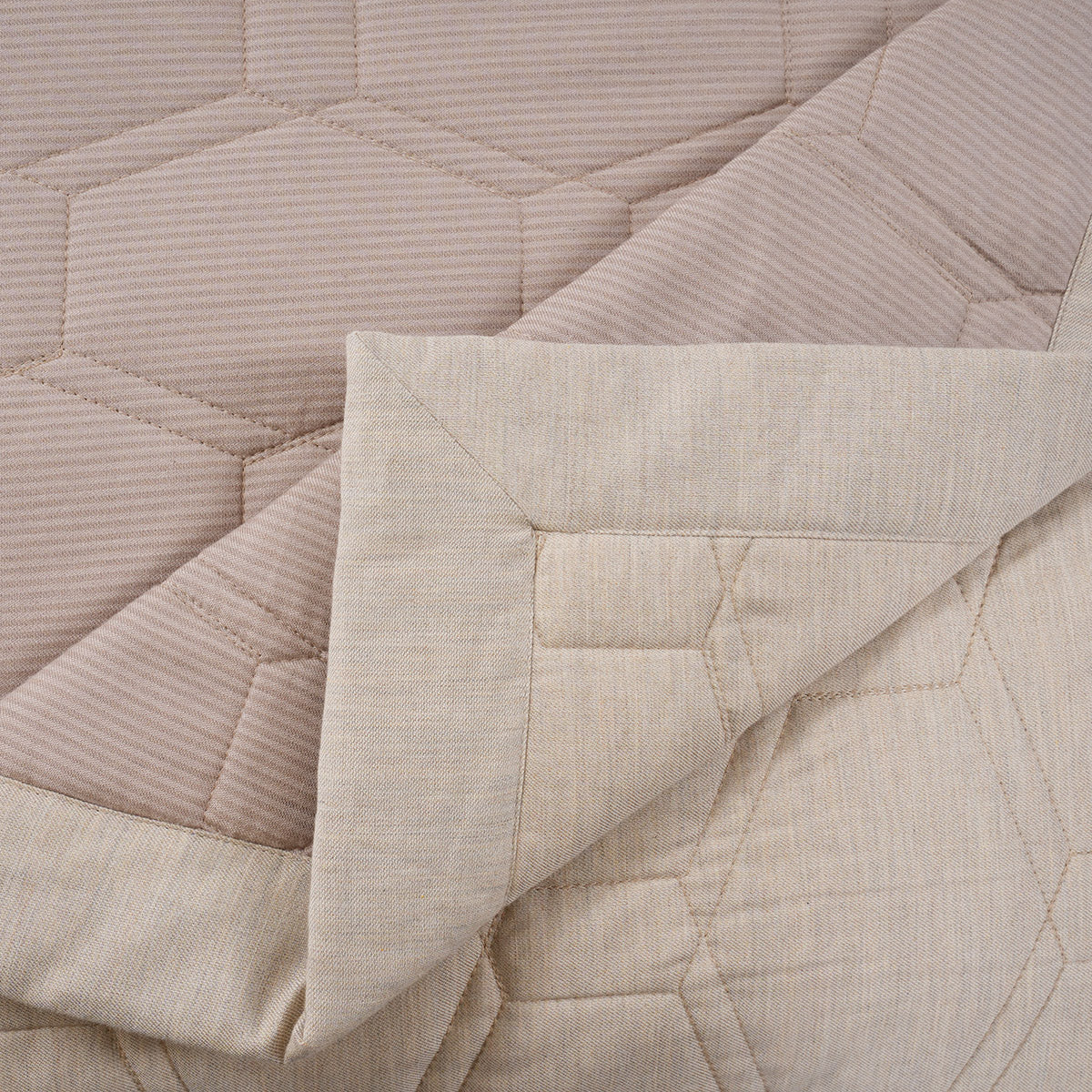 8Pc Pin Stripe 100% Cotton Yarn Dyed Textured Beige Quilt Set