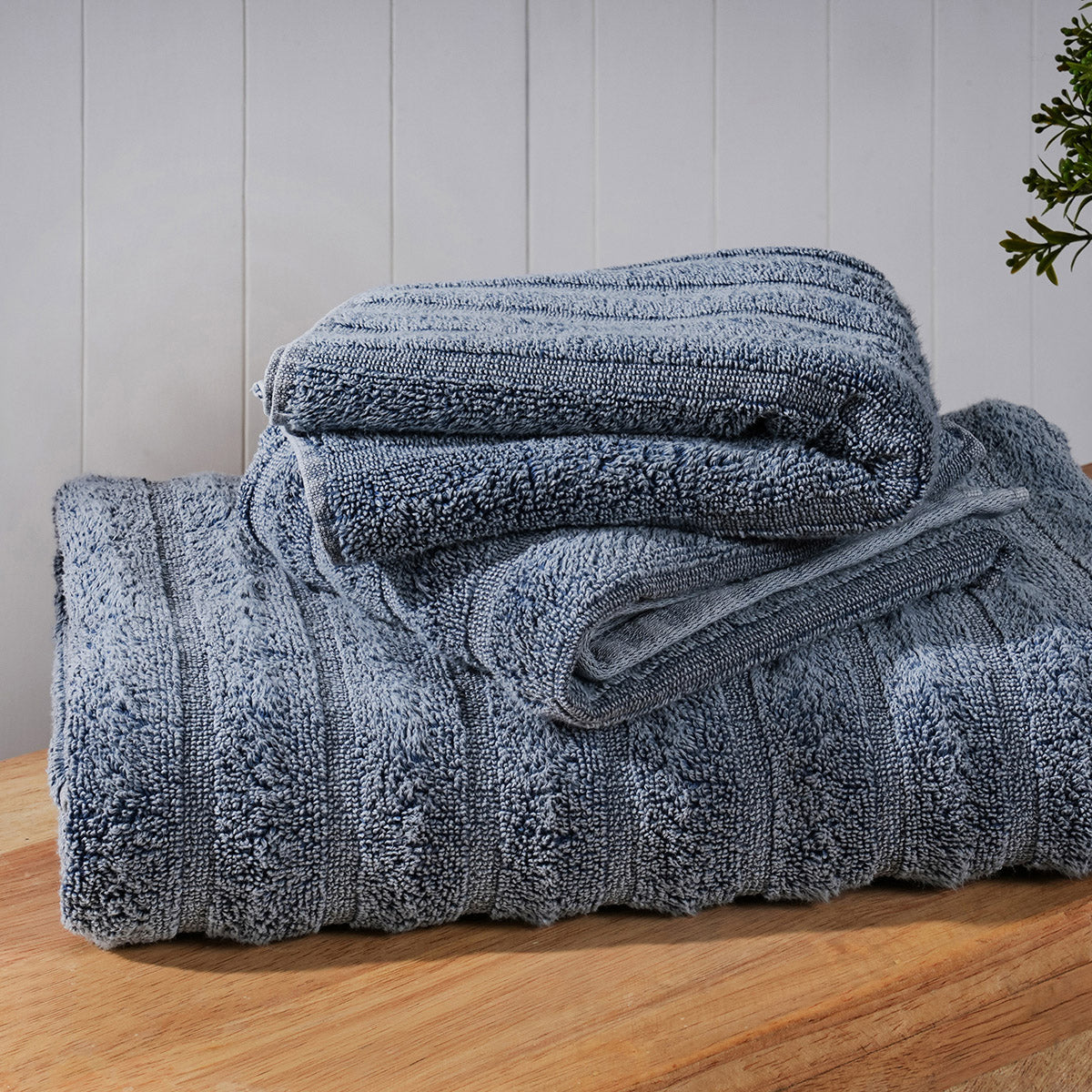 Mellow Mesh Premium distressed Blue Towel Set