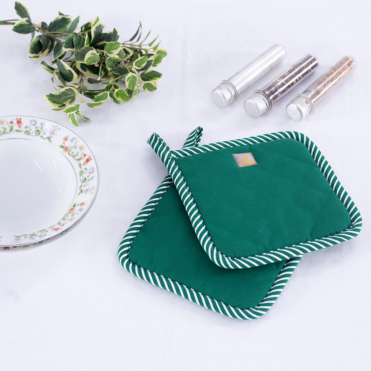 Russel Green 2 Pc Pot Holder